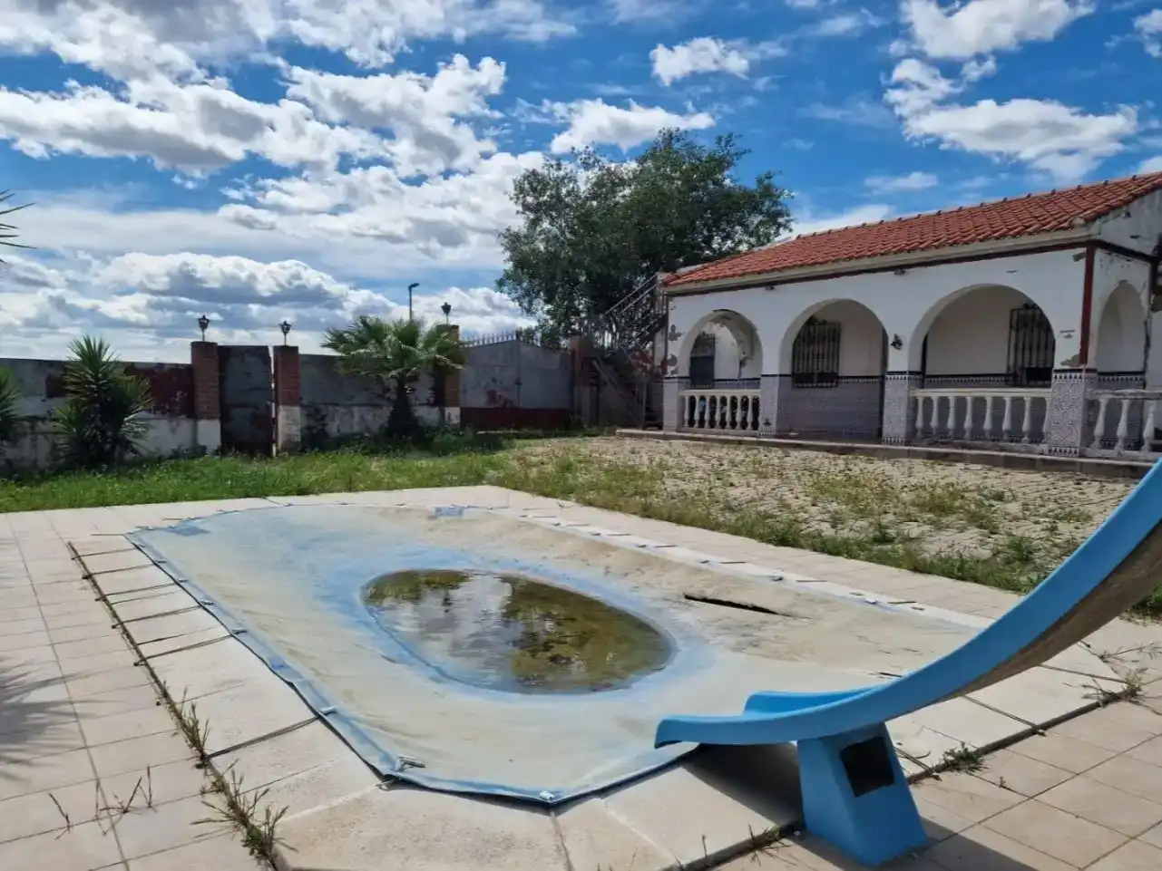 Piscina de Finca rústica en venta en San Gonzalo