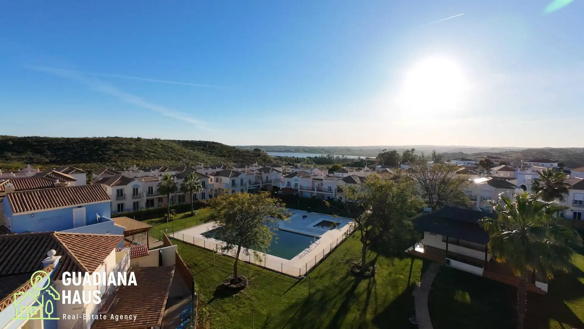 Terraced house with pool for sale in Calle RUBEN DARIO 4, imagen 2