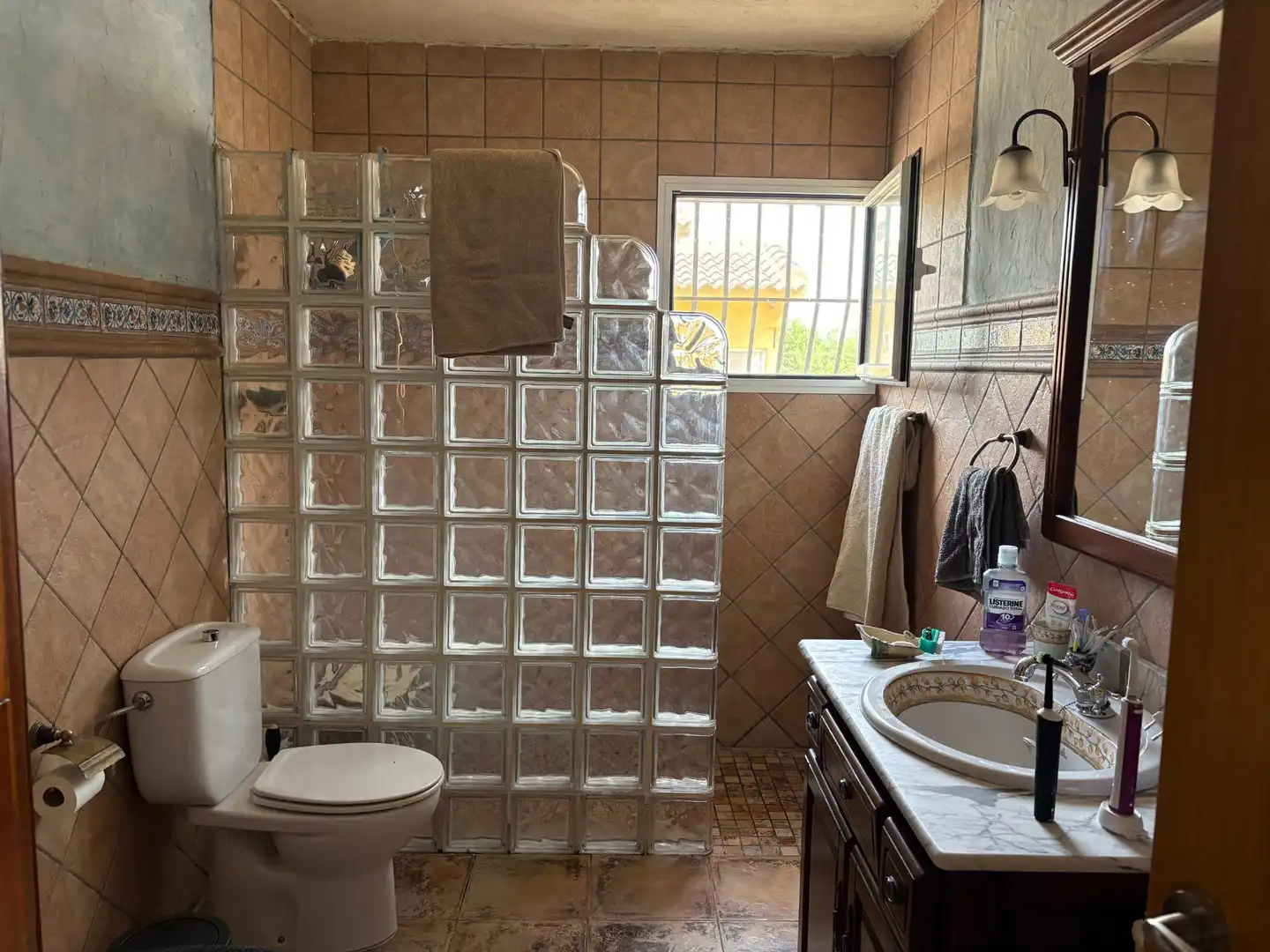 Bathroom of Houses for sale in Elche / Elx  with Swimming Pool