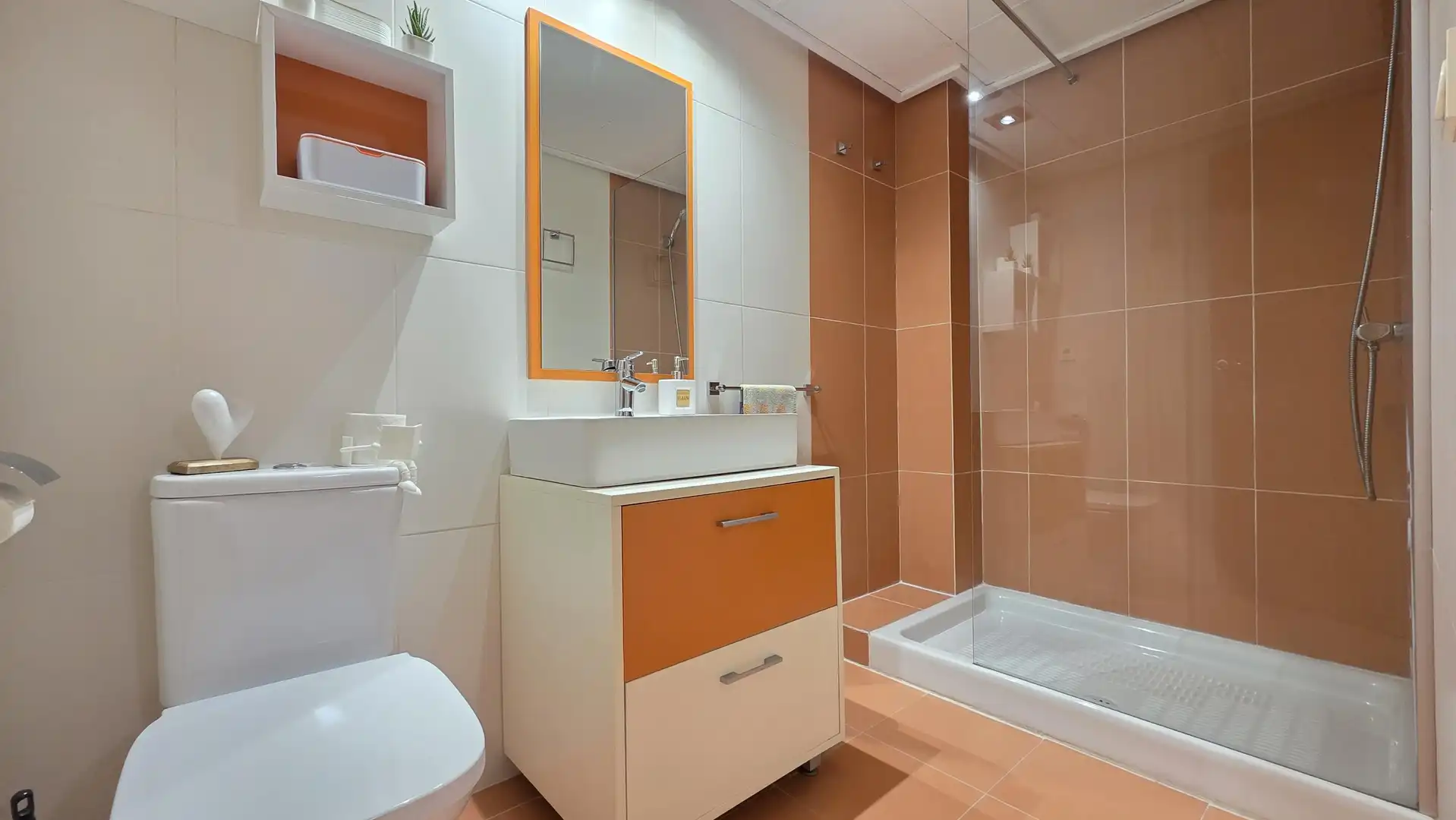 Baño de Ático en venta en Gandia con Aire acondicionado, Calefacción y Terraza