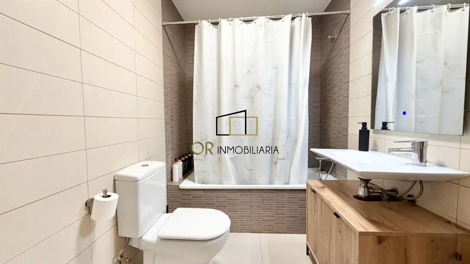 Baño de Casa o chalet en venta en Sant Quintí de Mediona con Calefacción, Jardín privado y Terraza