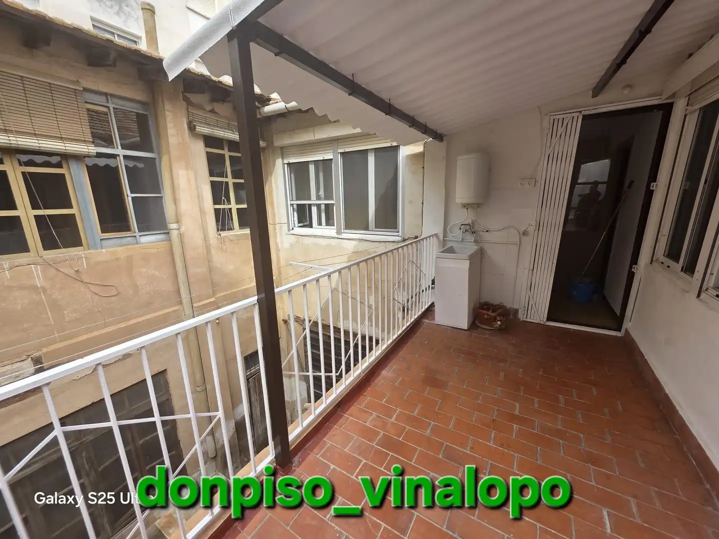 Casa aparellada en venda a Plaza Castelar - Mercado Central, imagen 13