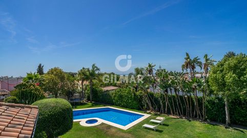 CON LICENCIA TURÍSTICA  Esta impresionante propiedad está ubicada en la exclusiva zona de El Paraíso Alto. Con una superficie de 6, imatge 2