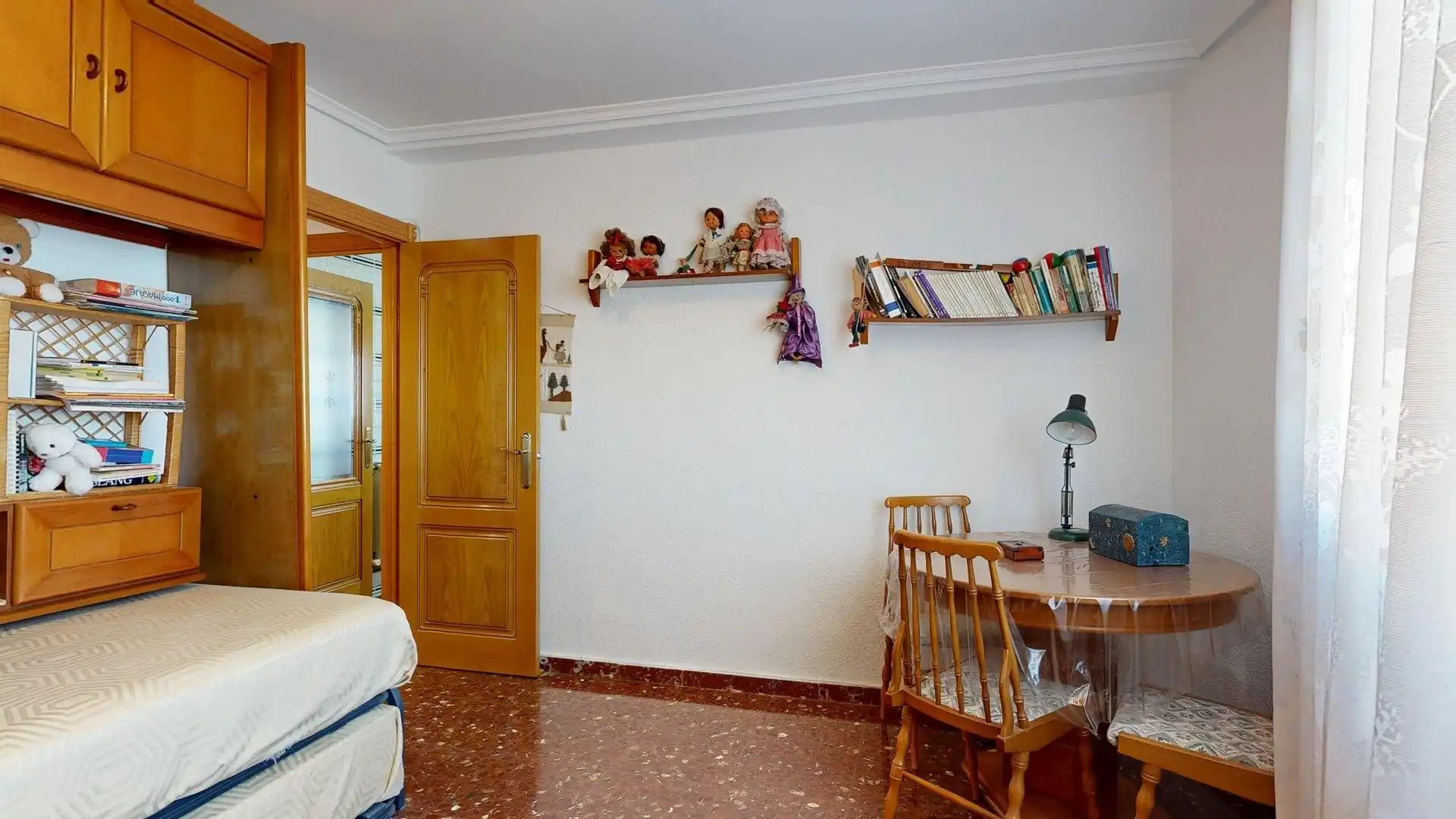 Casa o chalet en venta en Calle VAL DE LA CUEVA, Cadrete