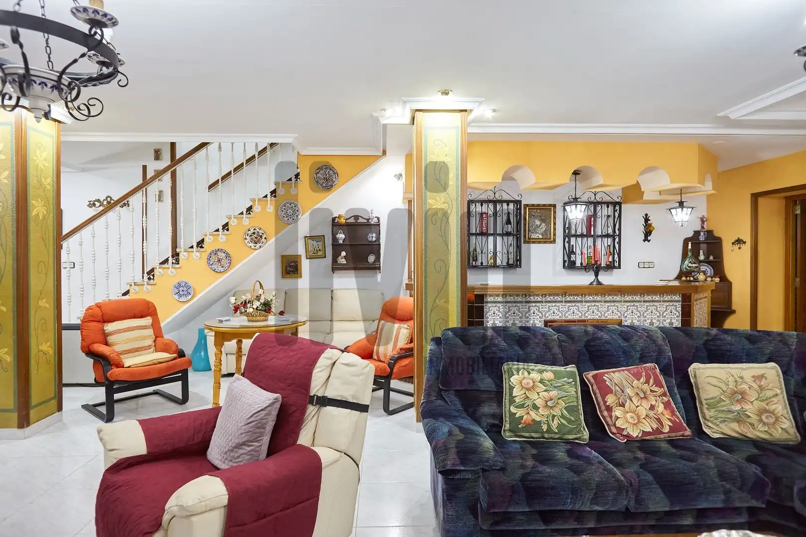 Sala de estar de Casa o chalet en venta en Jaén con Aire acondicionado, Calefacción y Jardín privado