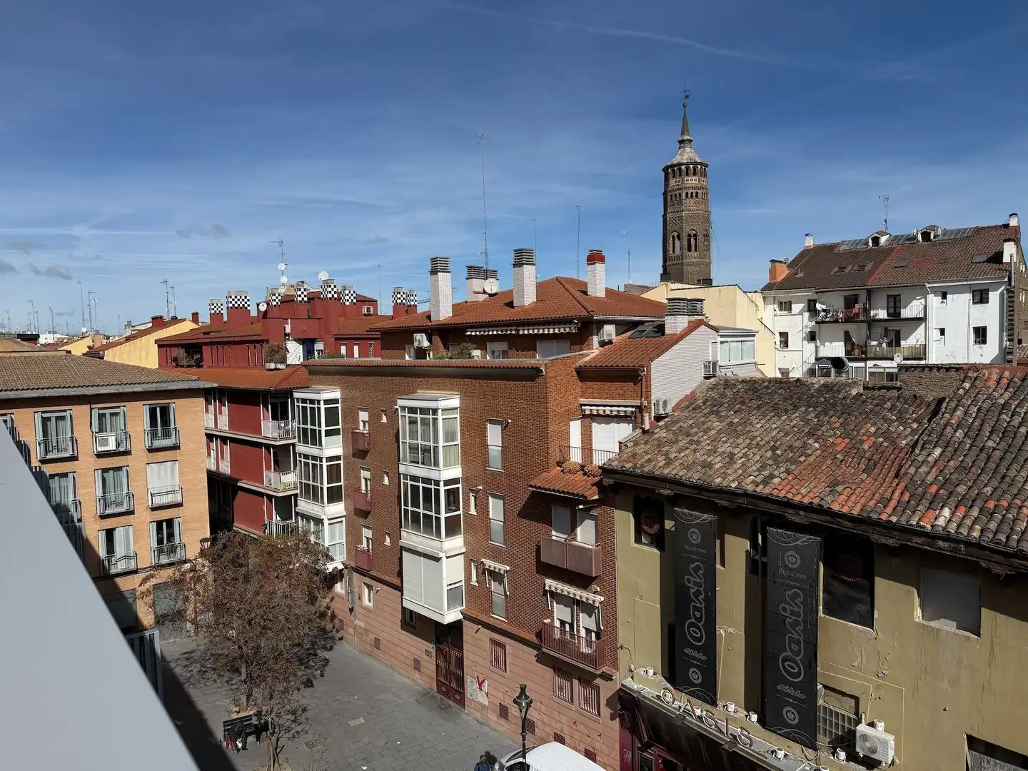Vista exterior de Ático en venta en Zaragoza con Calefacción, Terraza y Trastero
