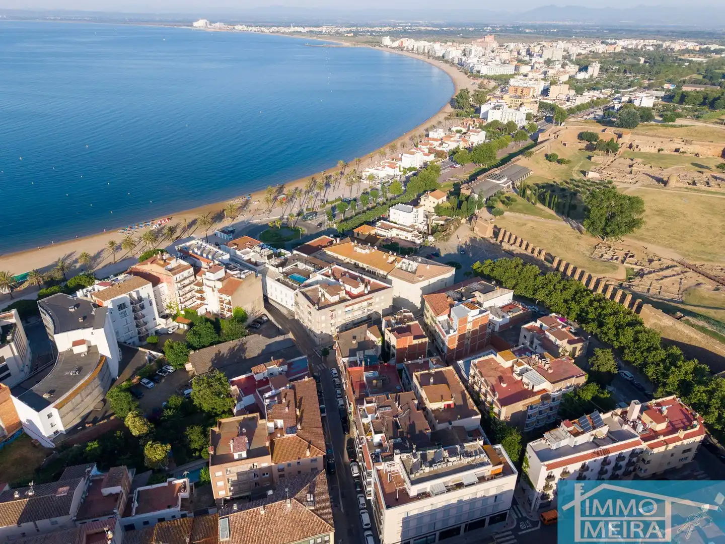 Vista exterior de Apartament en venda en Roses amb Aire condicionat, Calefacció i Terrassa