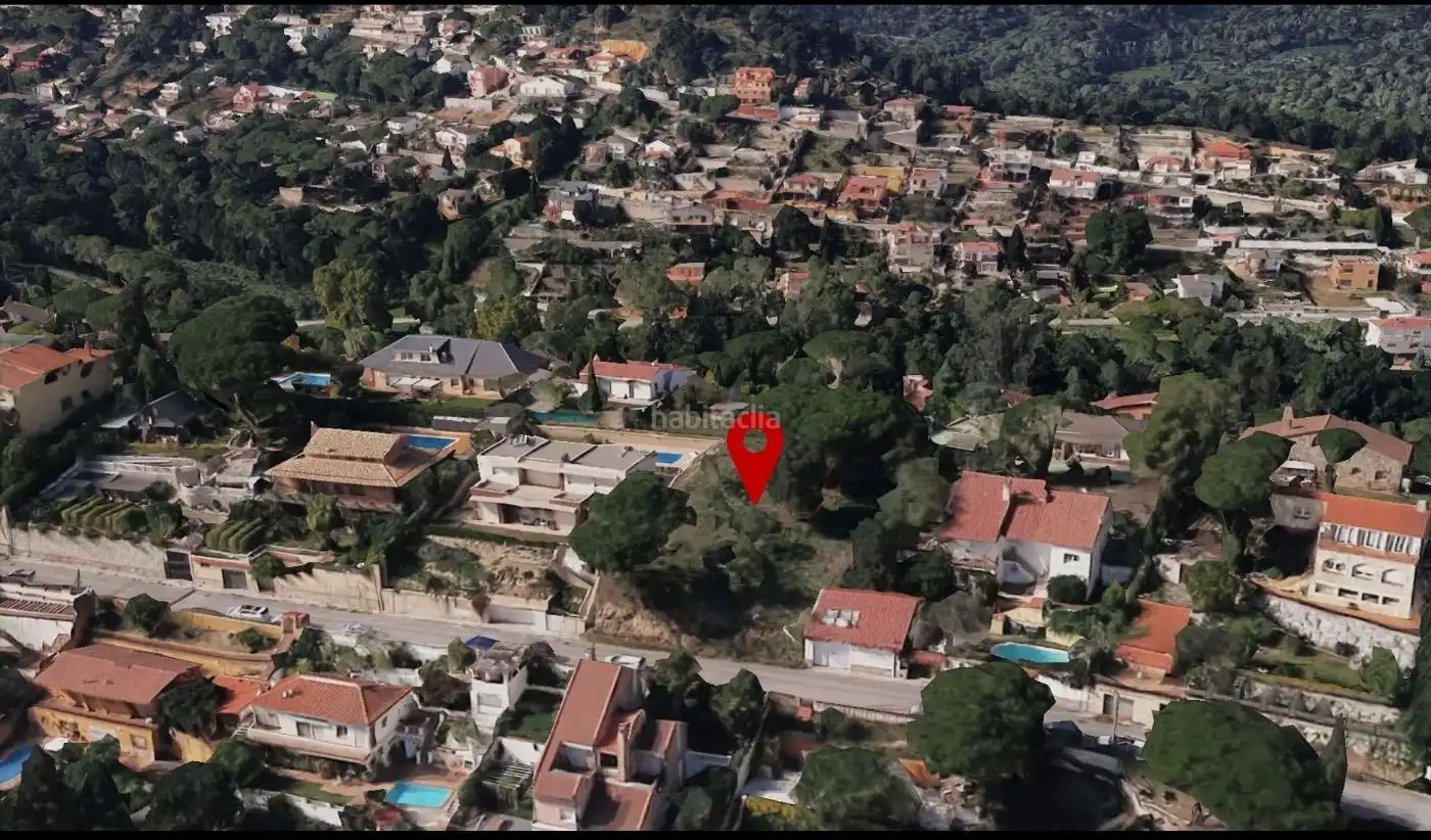 Terreny residencial en venda a Carrer d'Agustí Bartra i Lleonart 125