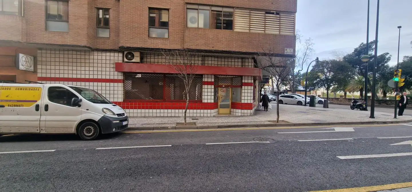 Vista exterior de Local de alquiler en Zaragoza