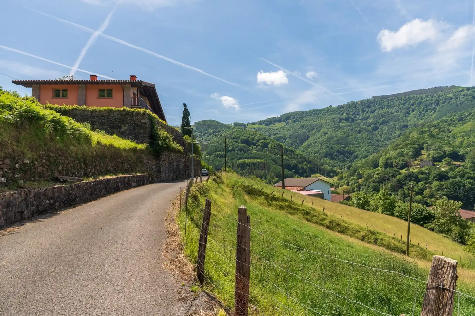 Vista exterior de Casa o chalet en venta en Elduain con Calefacción, Trastero y Amueblado