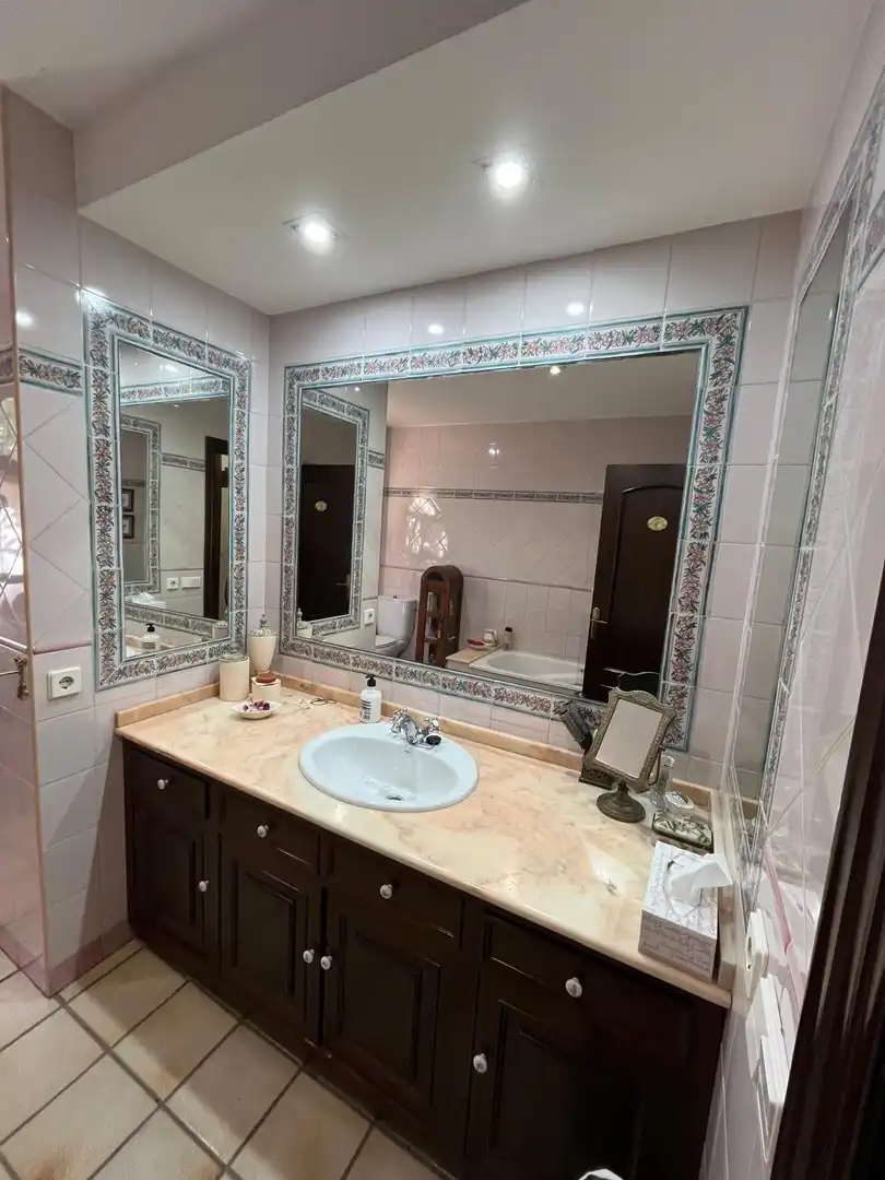 Baño de Casa o chalet en venta en Algeciras con Terraza, Trastero y Piscina