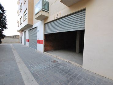 Locale commerciale in vendita a Parque de la Bombilla