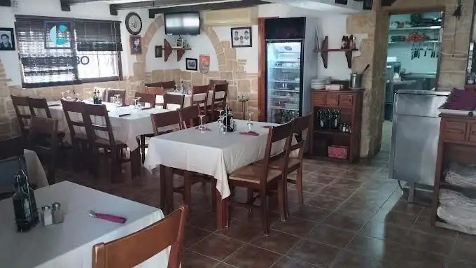 Local en venta en La Manga del Mar Menor con Aire acondicionado, Terraza y Amueblado