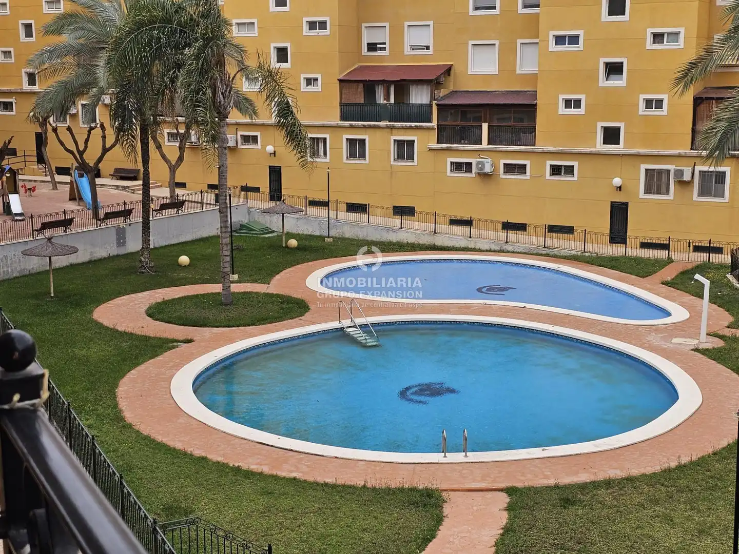 Schwimmbecken von Wohnung zum Verkauf in Aspe mit Abstellraum, Balkon und Gemeinschaftspool