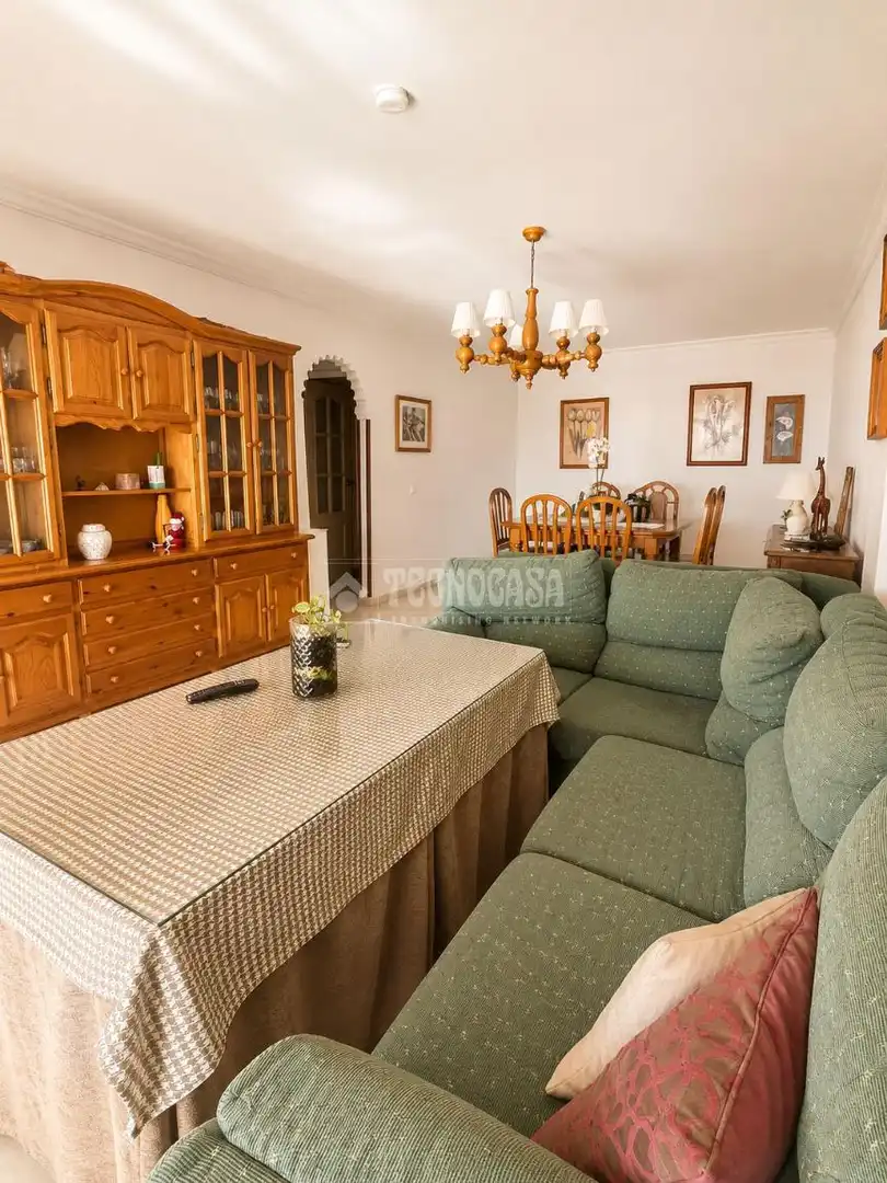 Sala de estar de Piso en venta en Marbella con Balcón