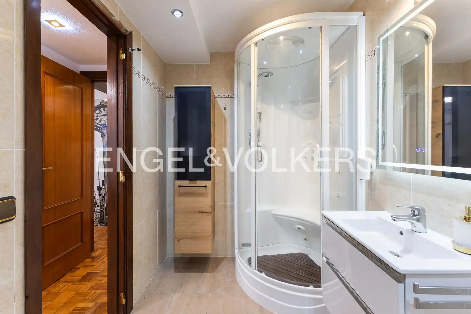 Baño de Piso de alquiler en Valencia con Aire acondicionado, Calefacción y Parquet