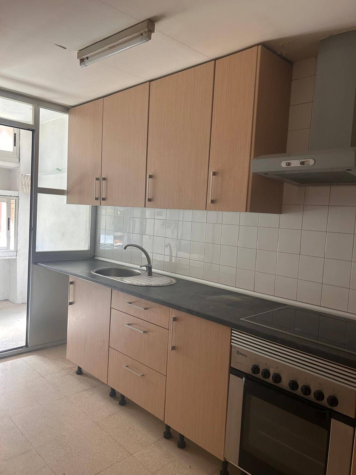 Kitchen of Flat for sale in  Madrid Capital  with Heating