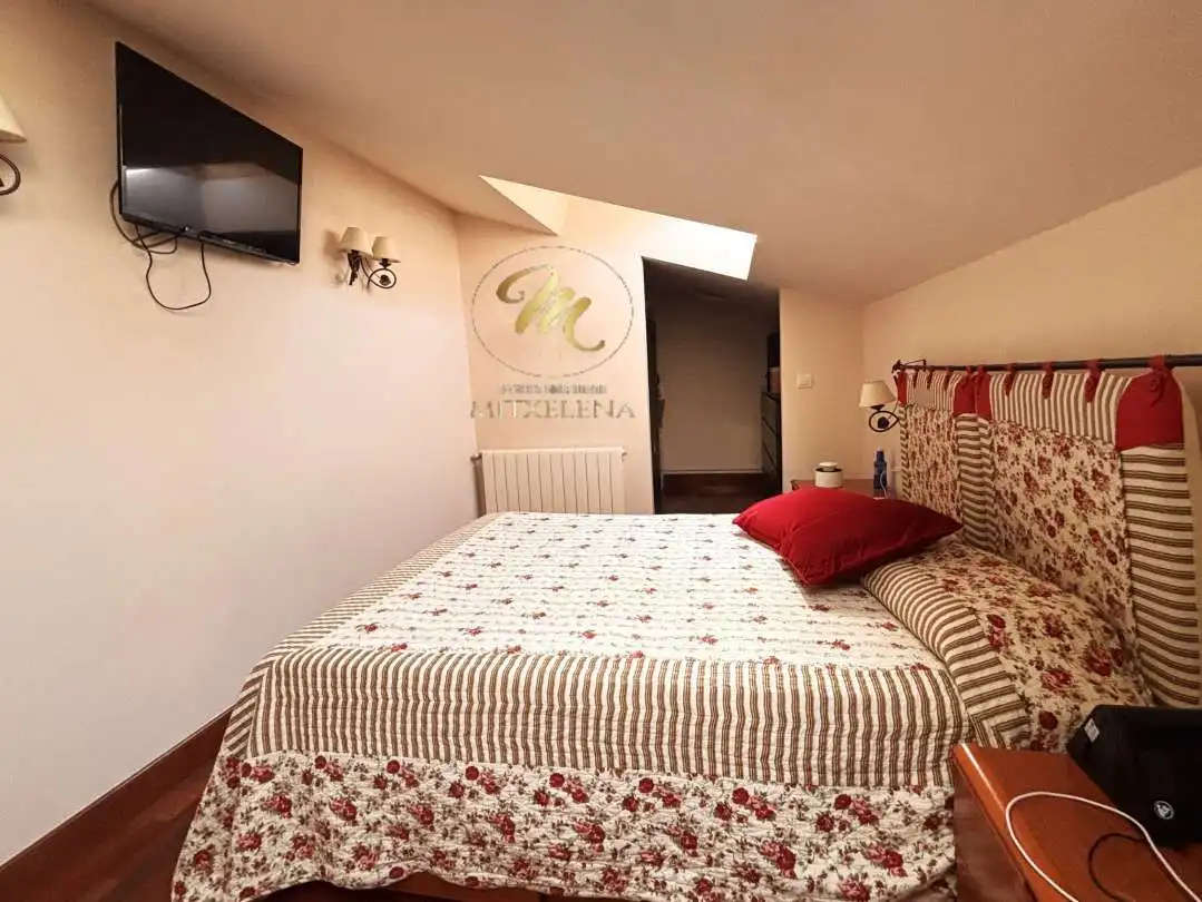 Bedroom of Detached homes for sale in Etxebarri  with Heating, Private garden and Storage room