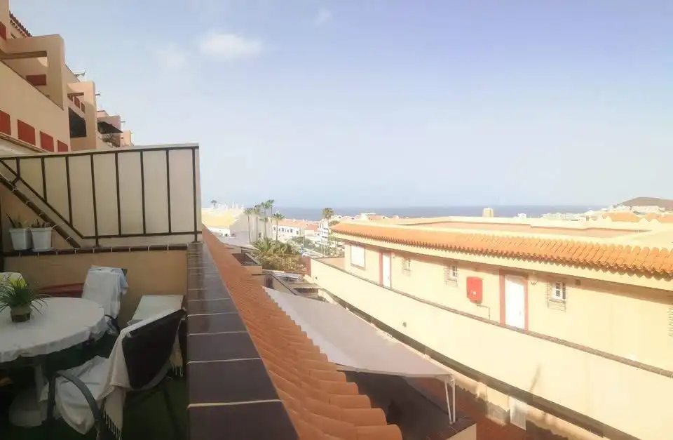 Apartment mit Pool zum Verkauf in Los Cristianos, imagen 2