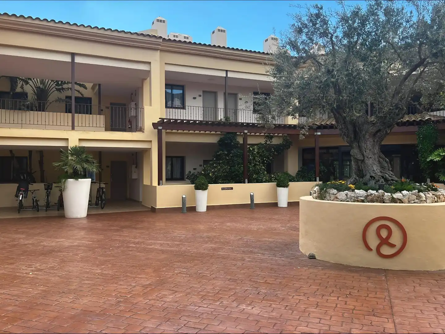 Vista exterior de Apartament en venda en Mont-roig del Camp amb Aire condicionat, Calefacció i Jardí privat