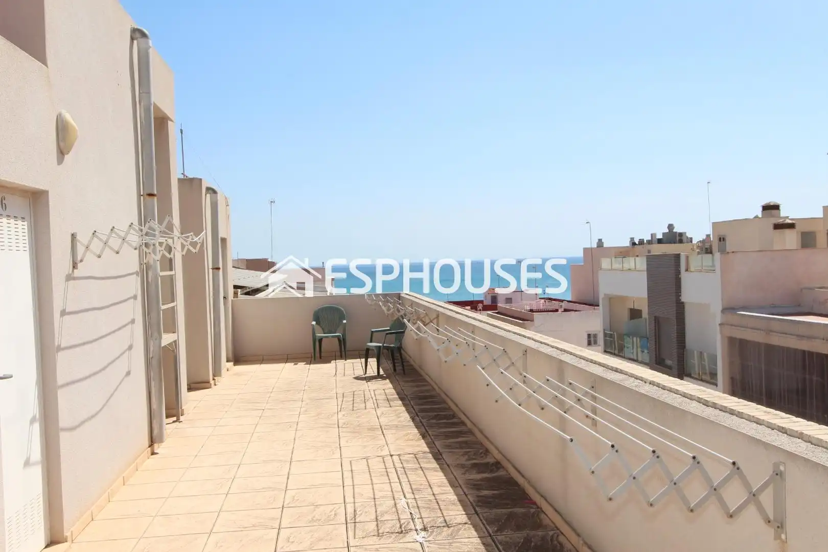 Terraza de Apartamento en venta en Guardamar del Segura con Terraza, Trastero y Amueblado