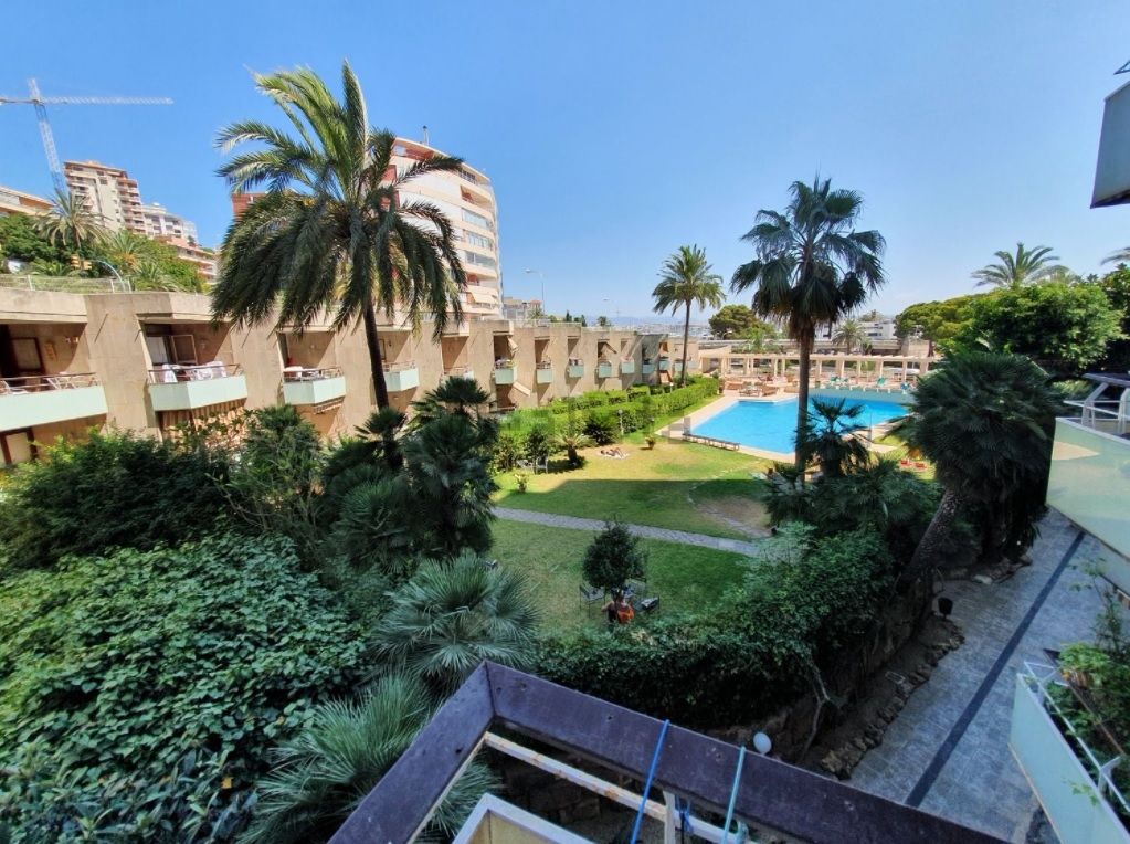Jardí de Pis en venda en  Palma de Mallorca amb Terrassa, Piscina i Moblat