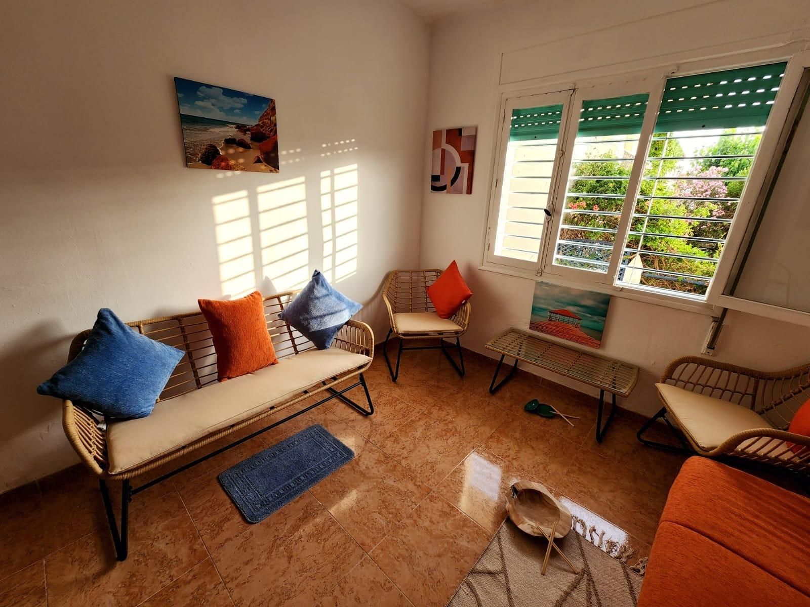 Sala d'estar de Planta baixa en venda en Cartagena amb Terrassa i Balcó