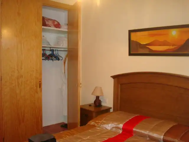 Schlafzimmer von Erdgeschoss zur Miete in Chiclana de la Frontera mit Klimaanlage, Heizung und Terrasse