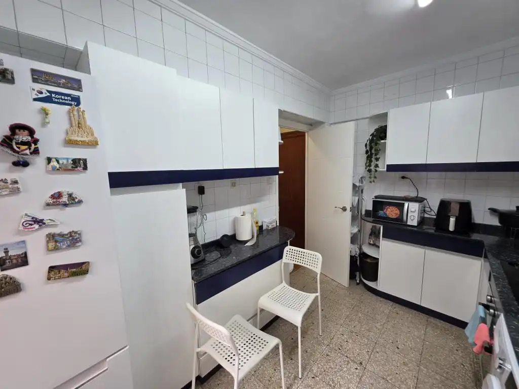 Piso con ascensor en venta en Eguiluz Antonio Médico Kalea 14, imagen 12