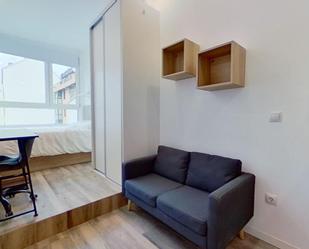 Dormitori de Apartament de lloguer en  Madrid Capital amb Aire condicionat i Calefacció