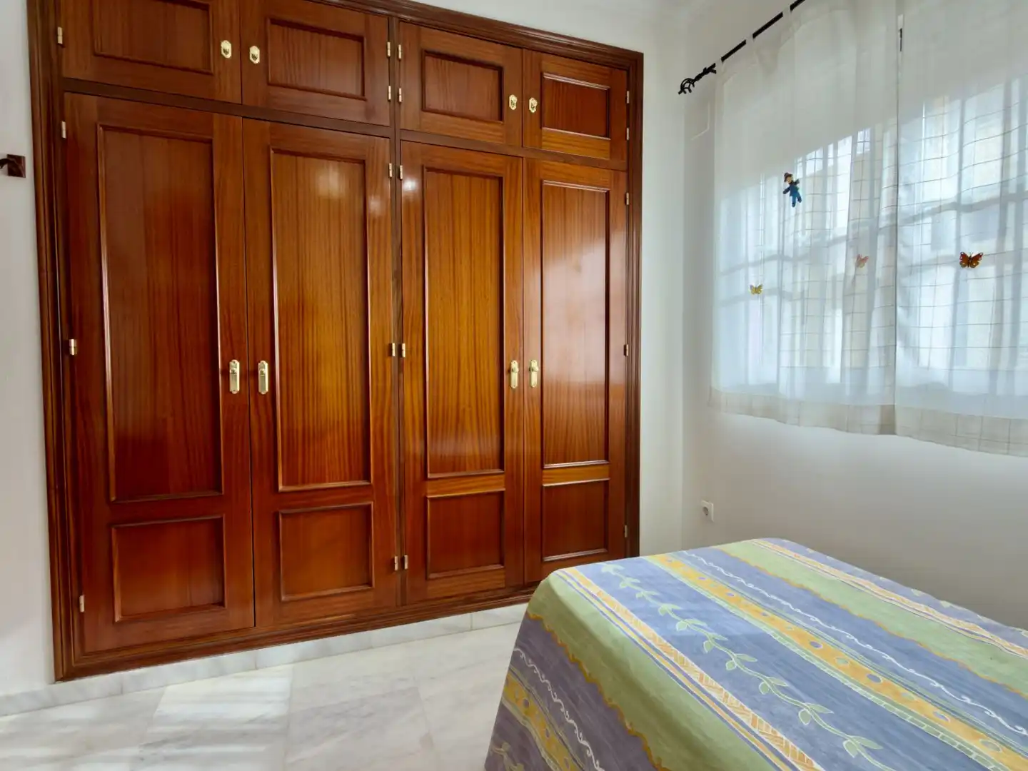Habitación de Casa o chalet en venta en Mairena del Aljarafe con Aire acondicionado, Calefacción y Terraza