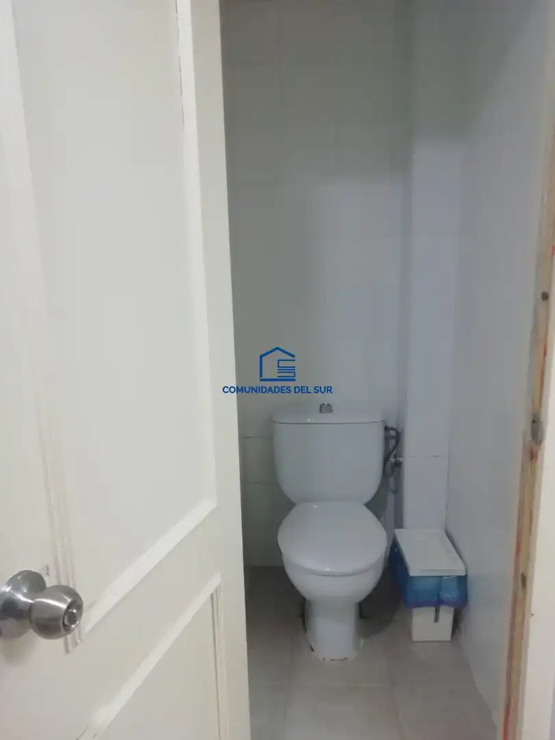 Baño de Local en venta en Cádiz