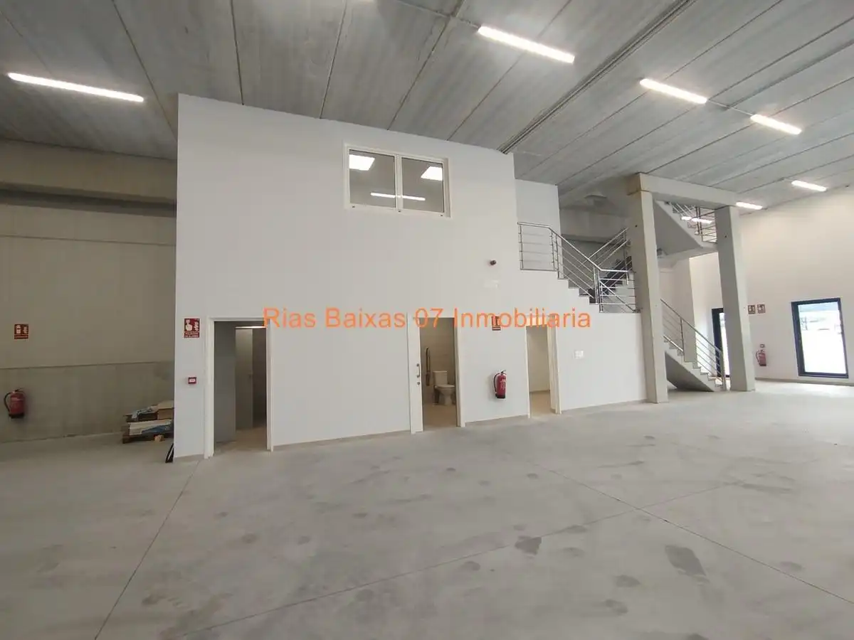 Nave industrielle à louer à Mos, imagen 7