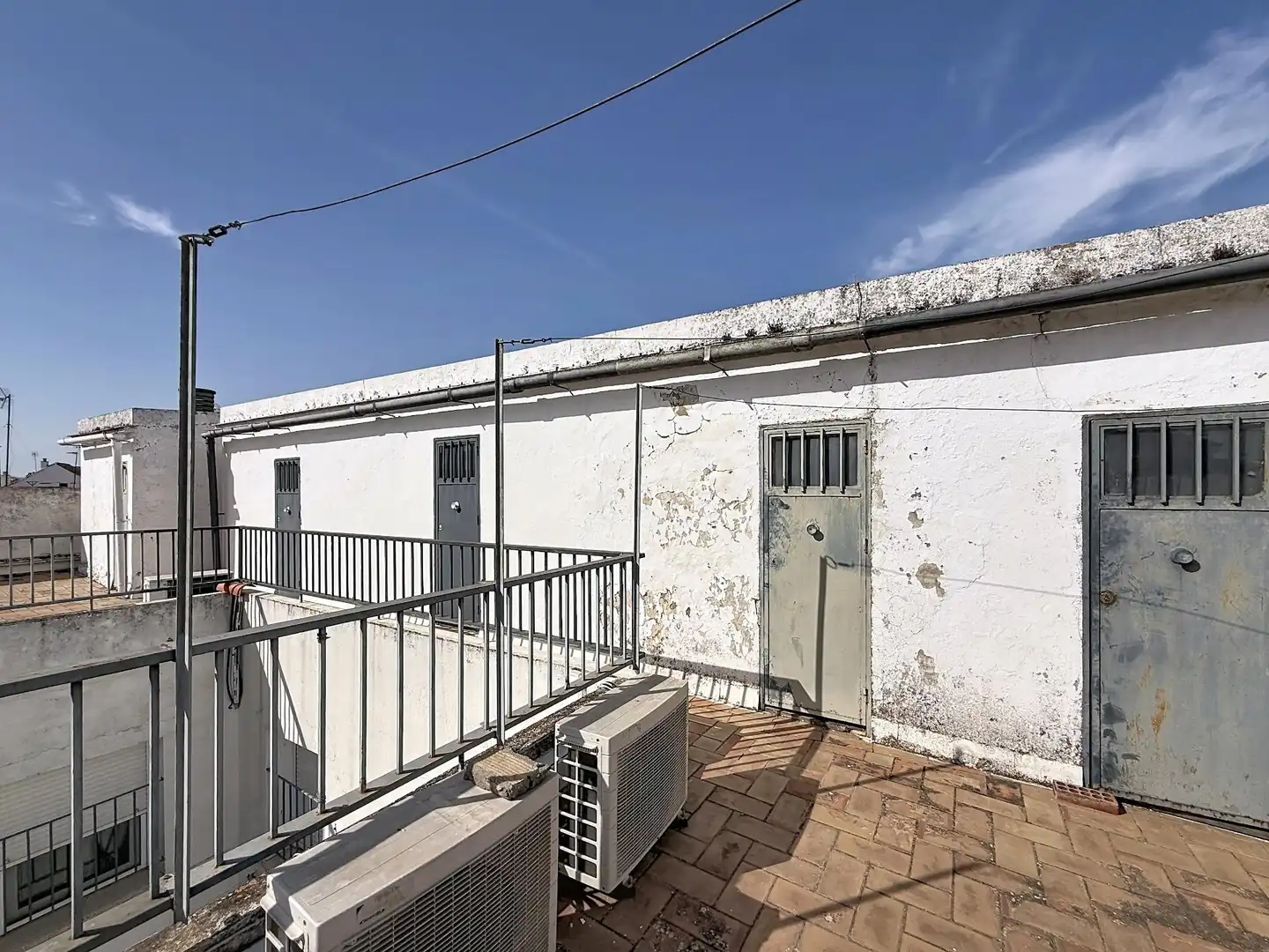 Vista exterior de Piso en venta en Sevilla con Aire acondicionado, Jardín privado y Trastero