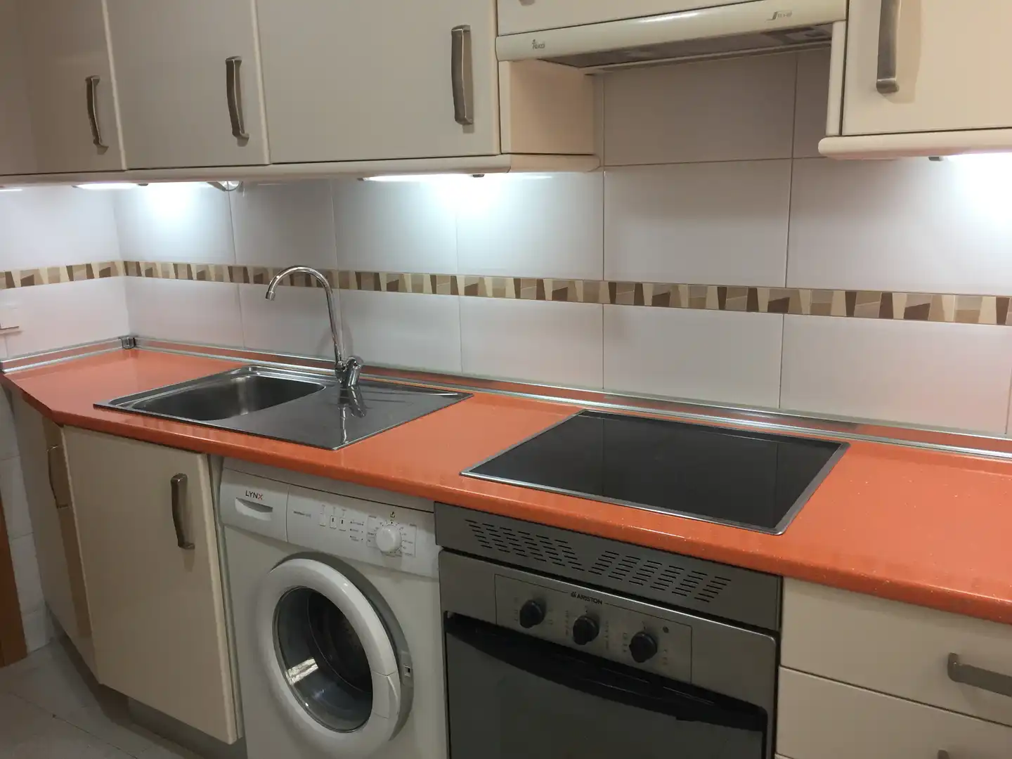 Cuina de Pis en venda en Talamanca de Jarama amb Calefacció, Parquet i Traster