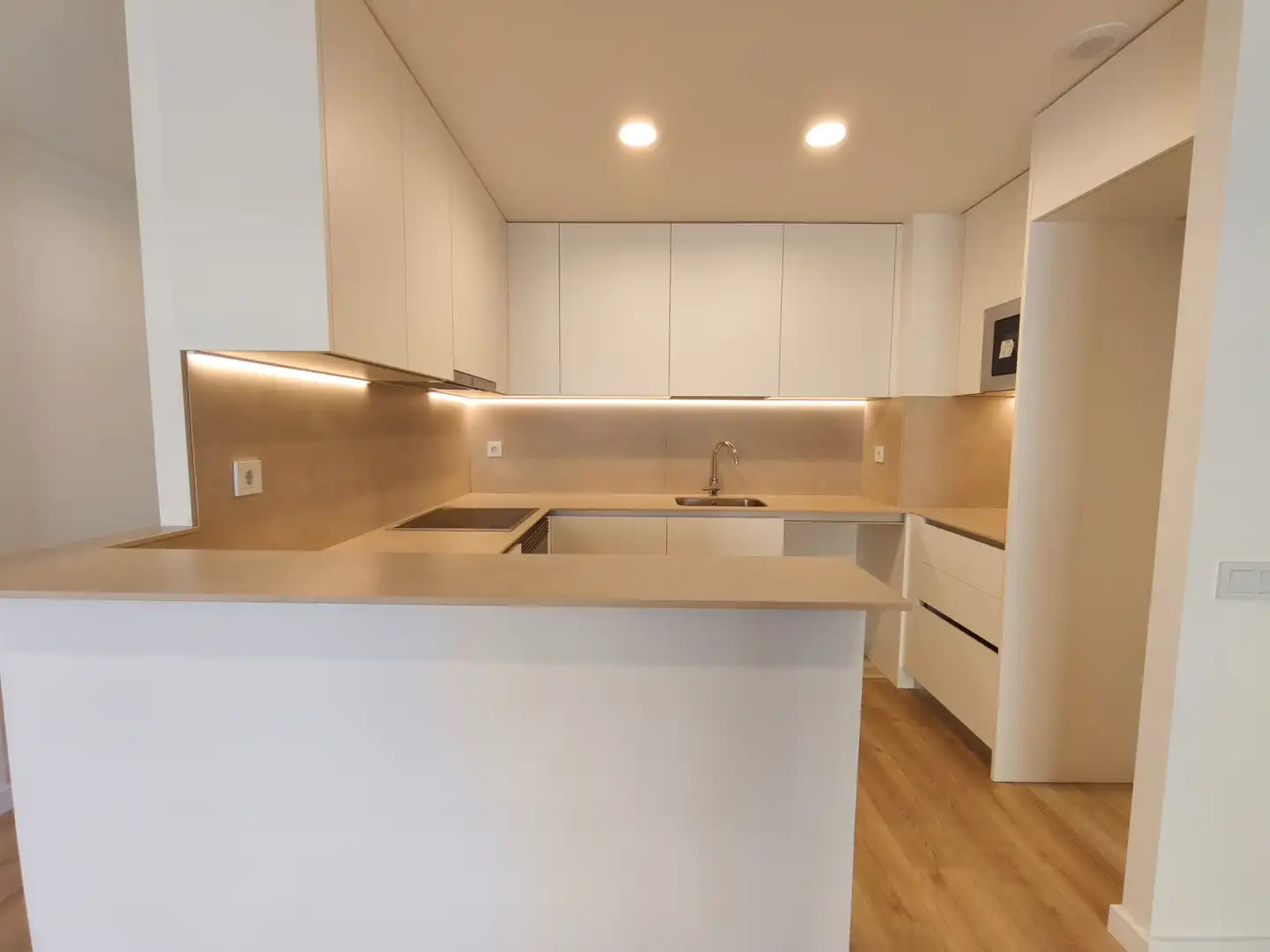 Erdgeschoss zum Verkauf in Cornellà de Llobregat, Barcelona