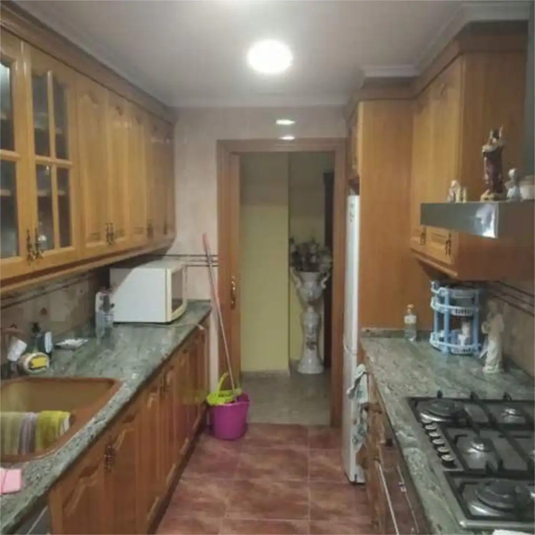 Kitchen of Flat for sale in Valencia  with Air Conditioner, Terrace and Storage room