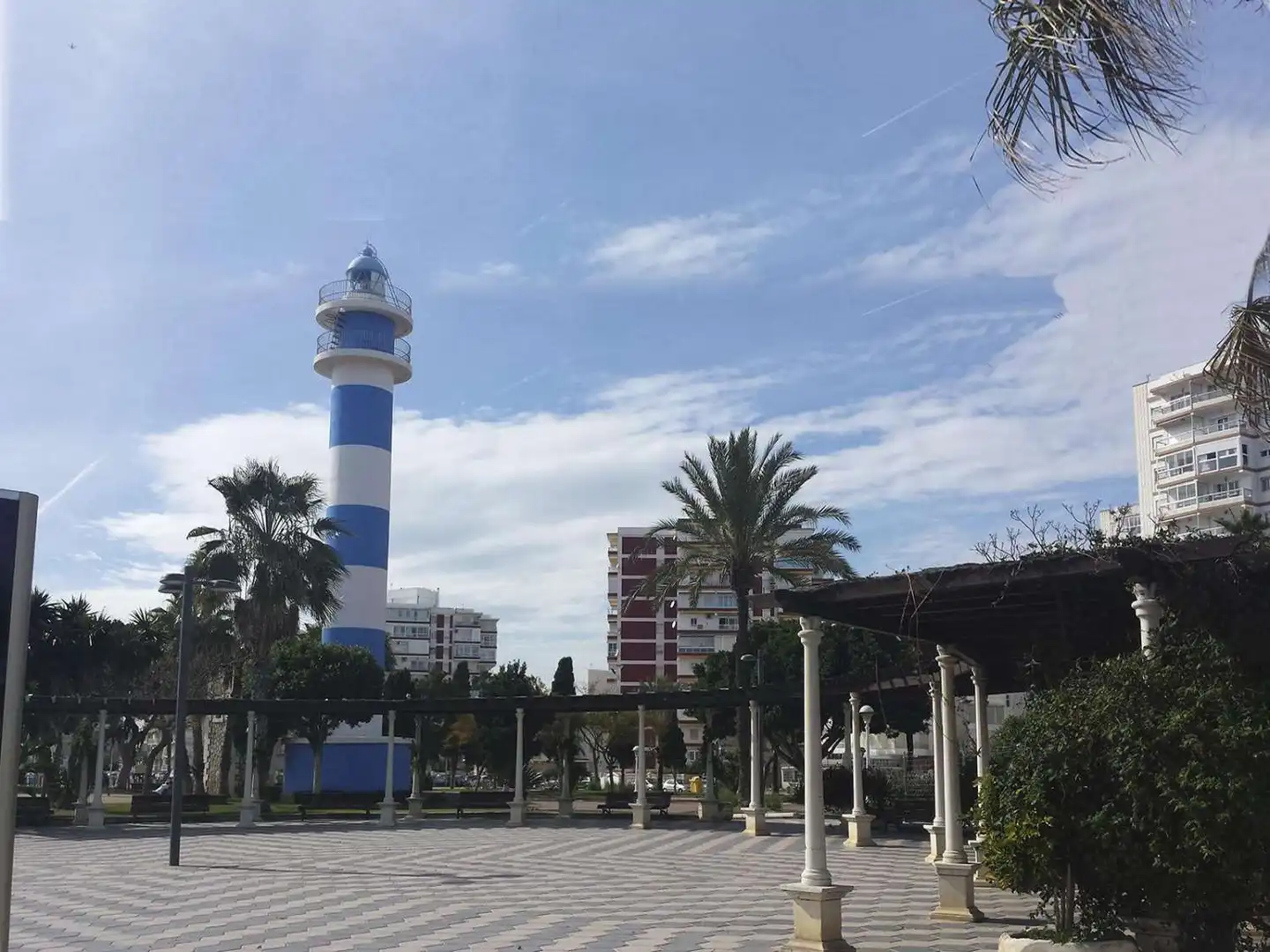 Außenansicht von Haus oder Chalet zum Verkauf in Vélez-Málaga mit Terrasse