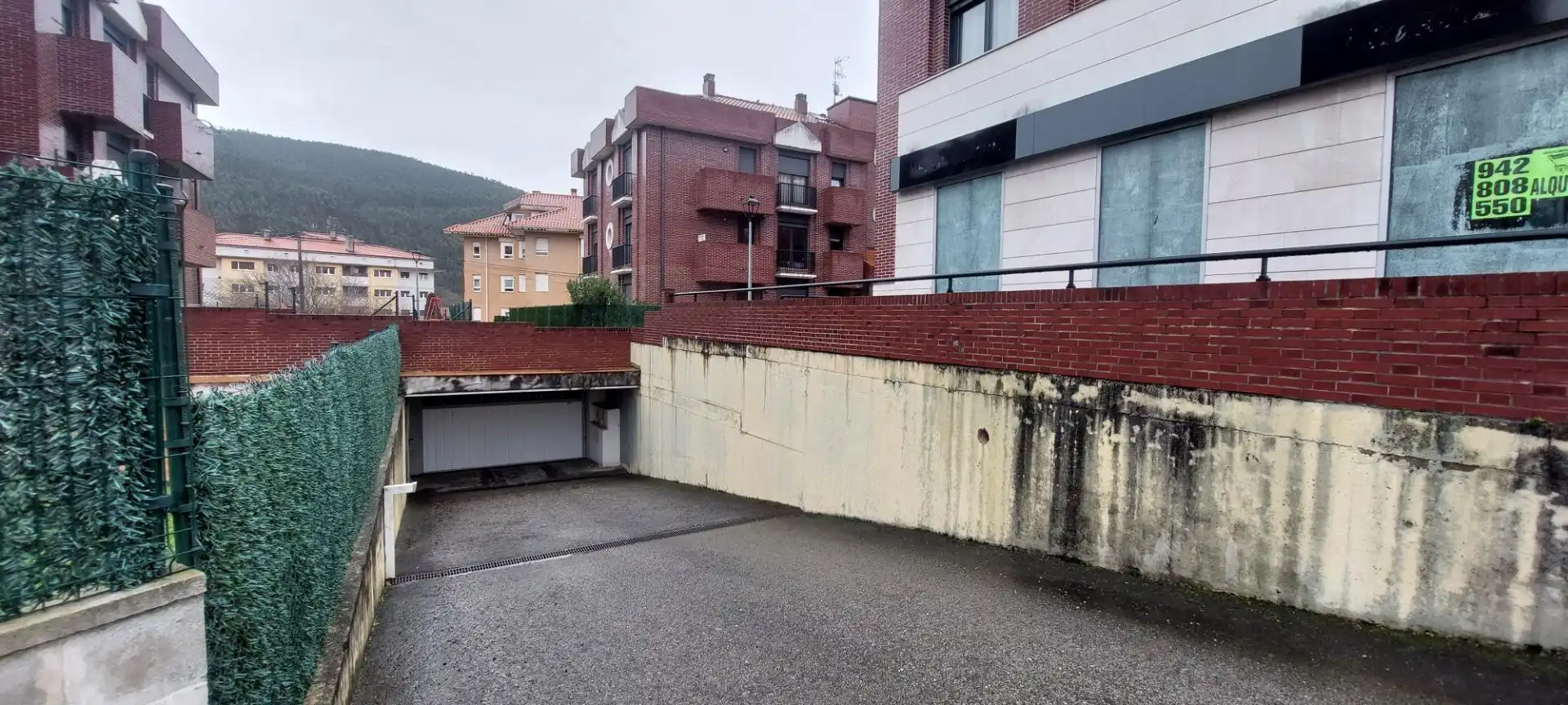 Parkplatz von Garage zum Verkauf in Puente Viesgo