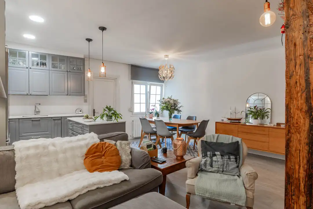Sala de estar de Piso en venta en Donostia - San Sebastián  con Calefacción y Trastero