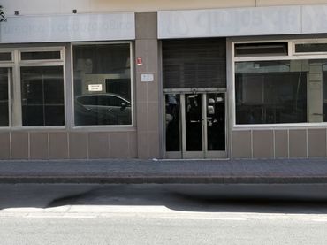 Local comercial en alquiler en Centro - Doña Mercedes