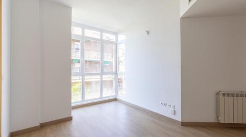 Foto 2 de Piso en venta en Apostol Santiago, Ventas, Madrid