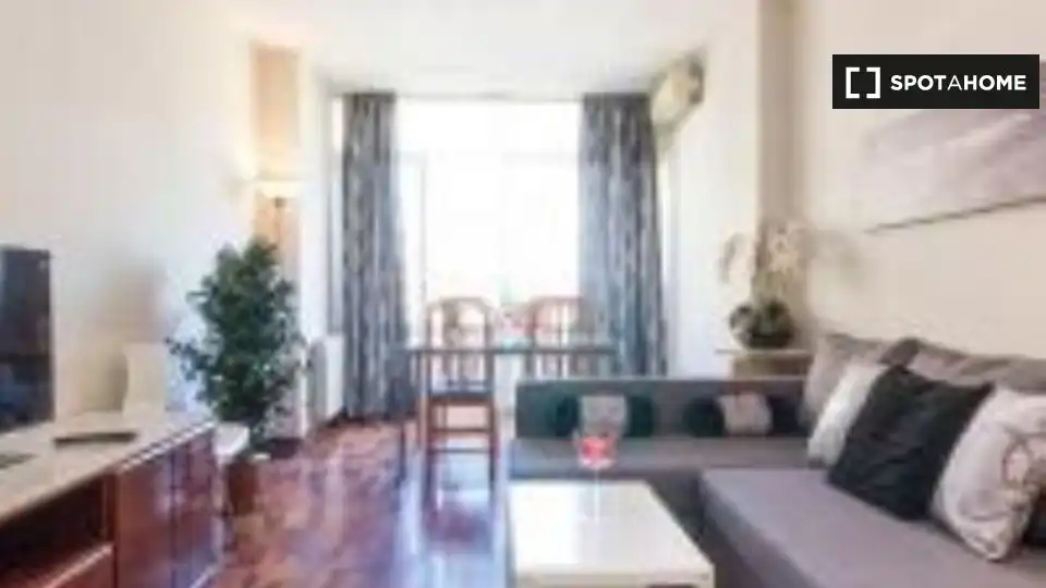 Flat with terrace to rent in Eixample, imagen 3