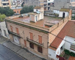 Vista exterior de Casa o xalet en venda en Figueres amb Terrassa