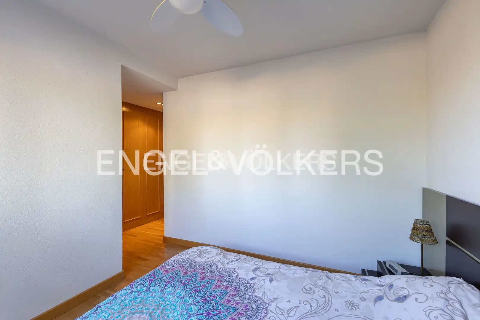 Habitación de Apartamento en venta en Paracuellos de Jarama con Calefacción, Jardín privado y Terraza