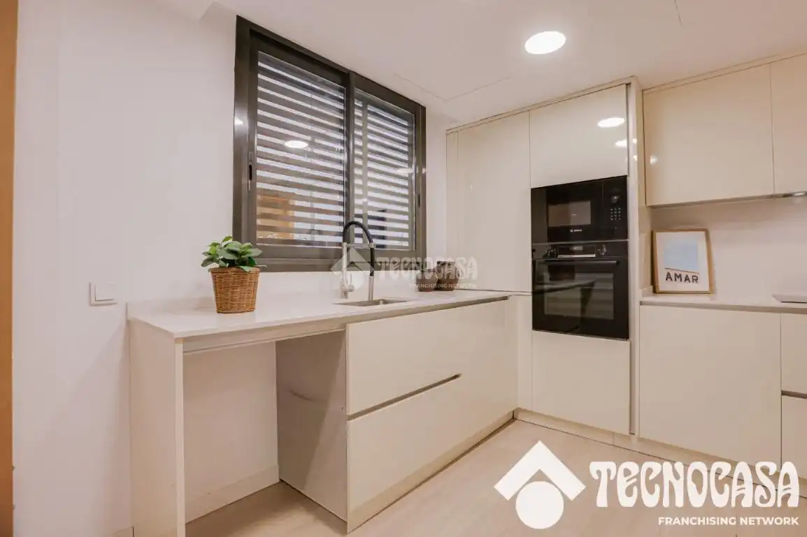 Cuina de Pis en venda en Barcelona amb Aire condicionat i Parquet
