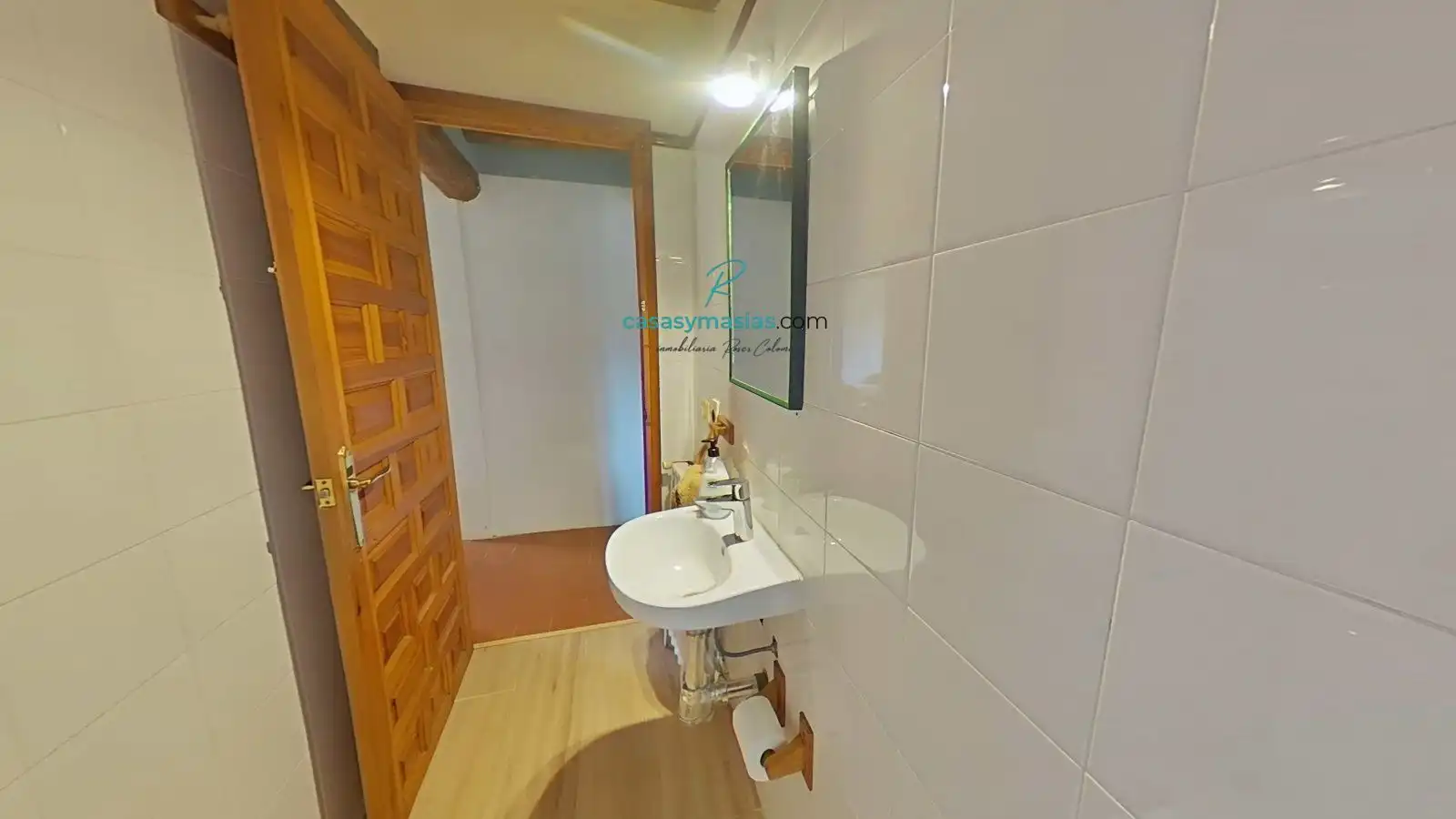 Bany de Finca rústica en venda en Sant Martí Sarroca amb Calefacció, Jardí privat i Parquet