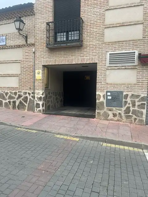 Parkplatz von Garage zur Miete in Valdeolmos-Alalpardo