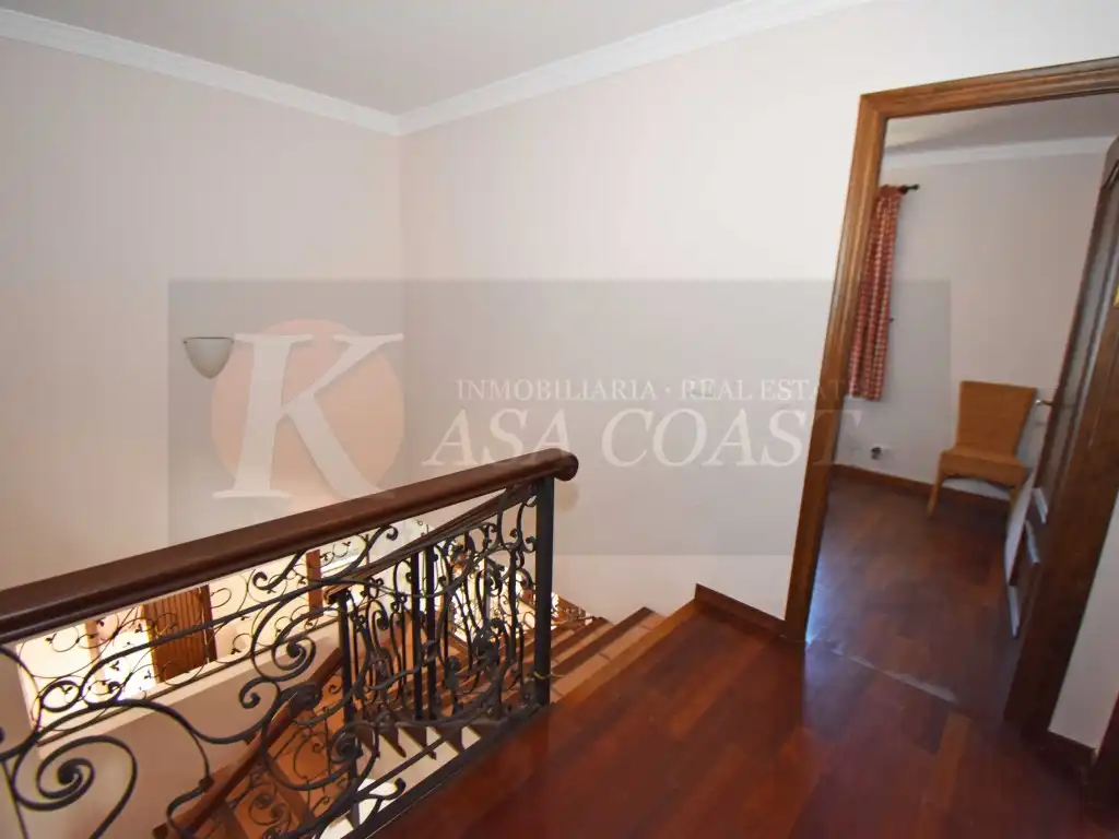Casa adosada en venta en Fuengirola con Aire acondicionado, Jardín privado y Terraza
