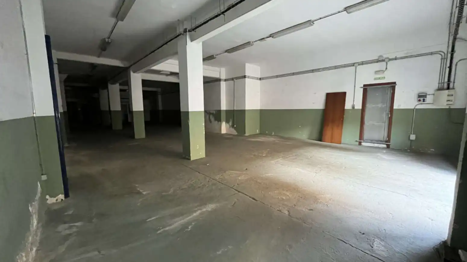 Local en venta en Ripollet